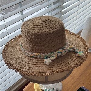 Natural Reflections Tan Straw Hat